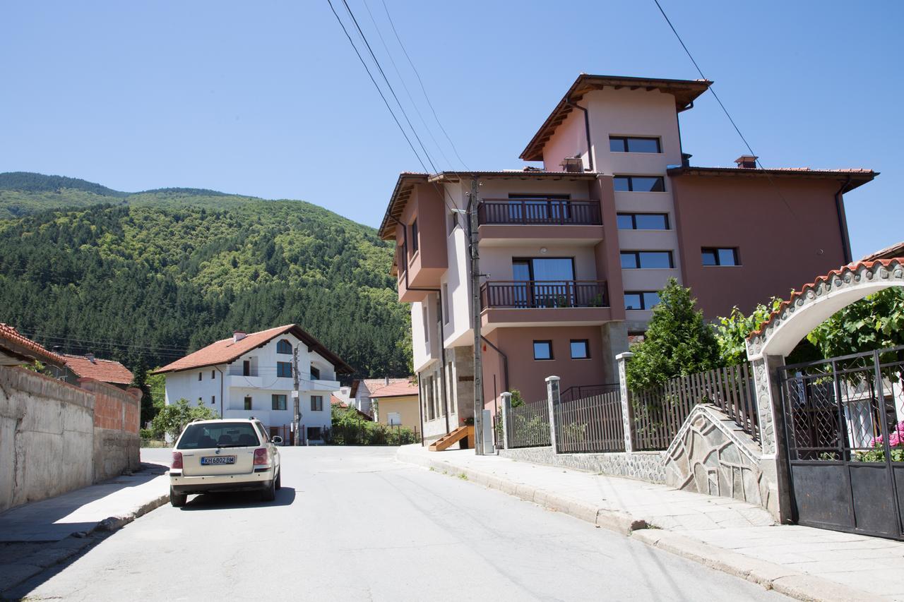Sveti Nikola Family Hotel Sapareva Banya Luaran gambar